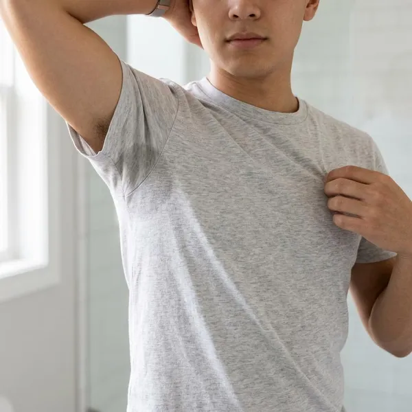How shaving affects odor and sweat stains