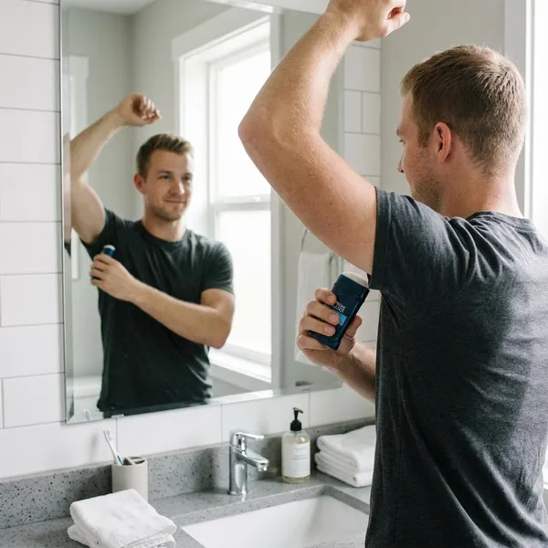 How to manage underarm sweat better
